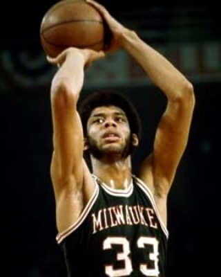 徐根宝：希望海港给国足输送更好的球员 我们的目标是世界杯（徐根宝：盼海港为国足输送精英，目标直指世界杯）