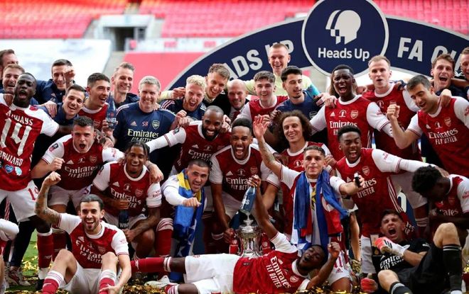 半场3-0萨格勒布迪纳摩，贝蒂斯队史第二次欧战上半时打进3球（贝蒂斯半场3-0领先萨格勒布迪纳摩，队史第二次在欧战上半场打入三球）