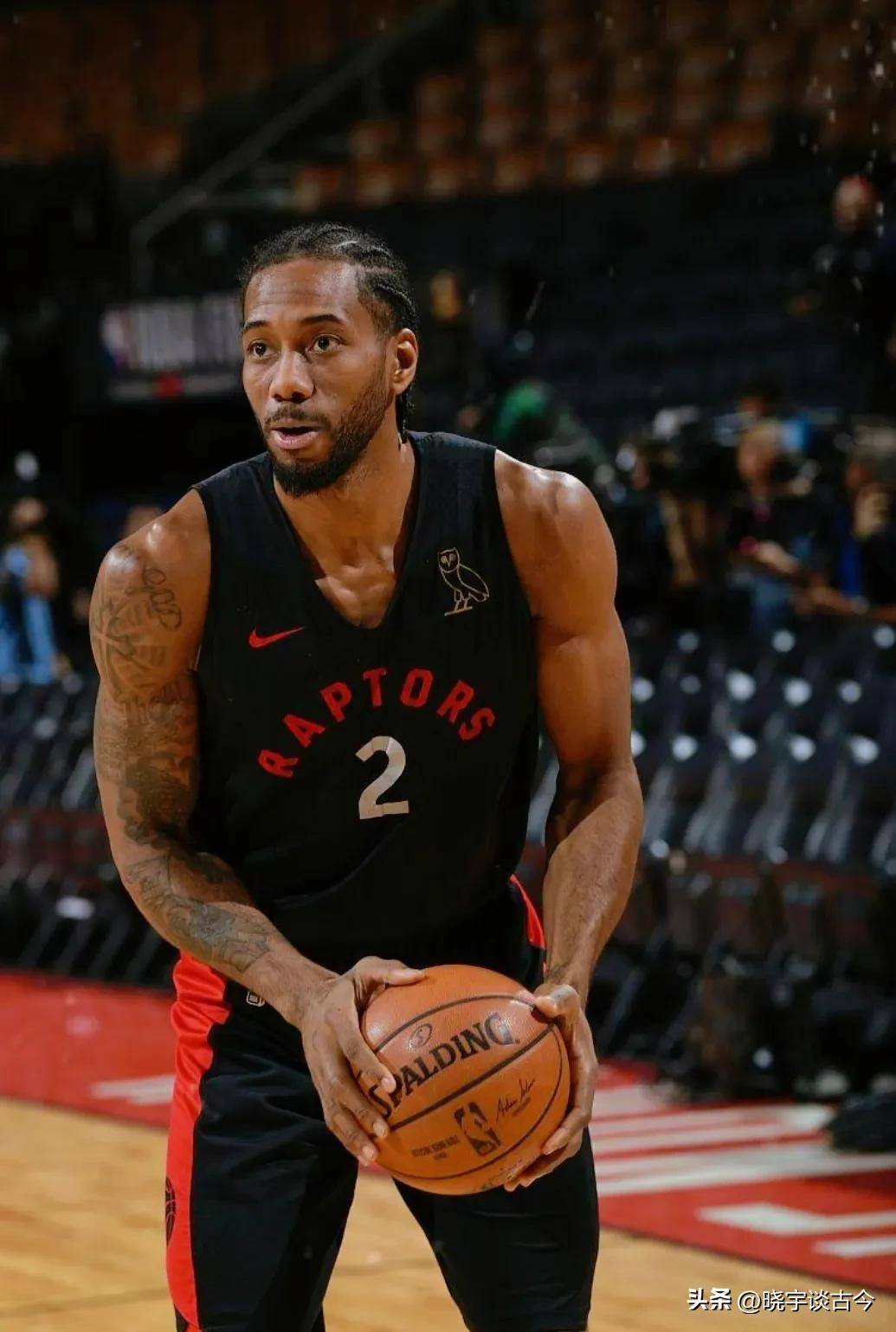 蓉城客战新鹏城首发：4外援PK3外援，韦世豪、周定洋出战（蓉城客场挑战新鹏城首发出炉：4外援对决3外援，韦世豪、周定洋先发）