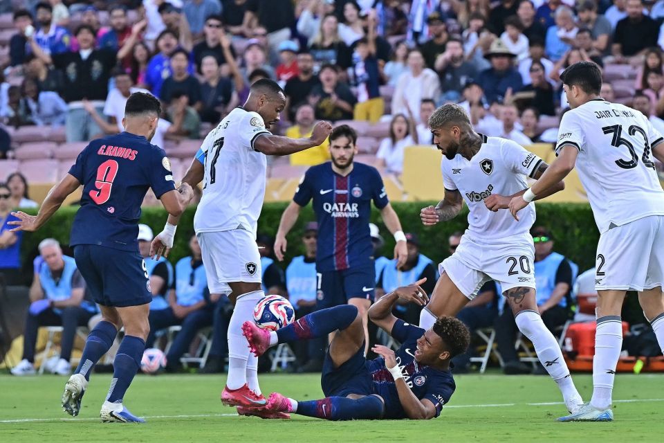 小法：意大利不认同青训越级提拔；相信莫拉塔会重新振作起来（法布雷加斯：意大利不赞同青训跳级提拔，坚信莫拉塔会走出低谷）