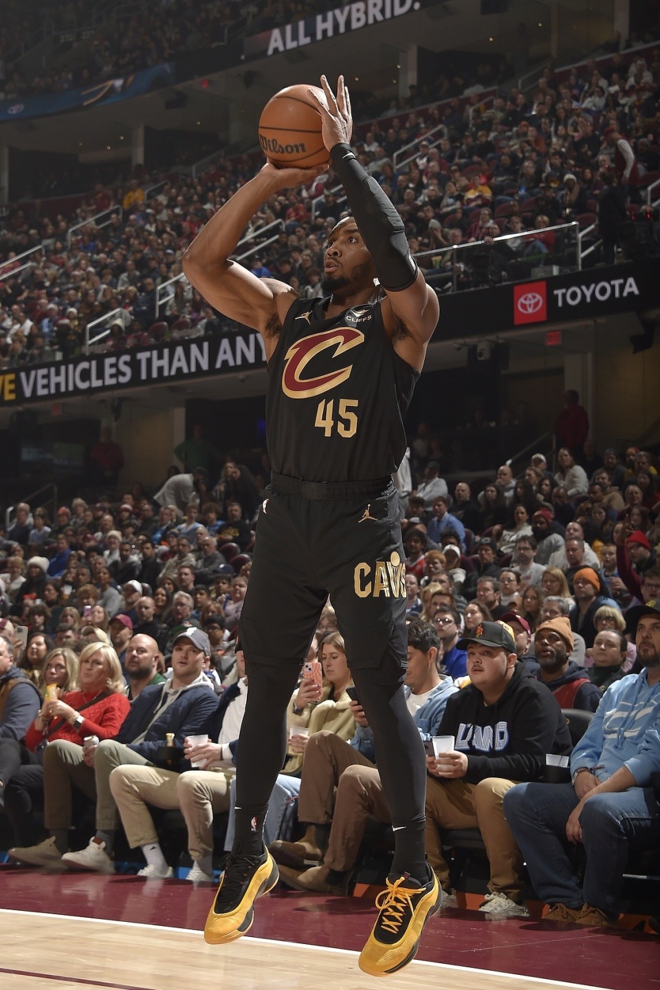 意大利杯1／8决赛裁判安排：圭达执法拉齐奥vs米兰（意大利杯1／8决赛裁判出炉：圭达主哨拉齐奥对米兰）