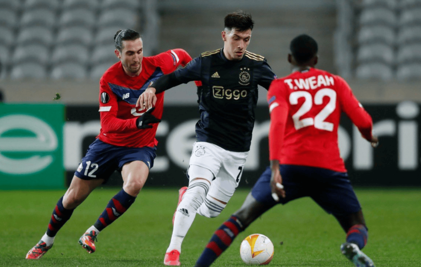 图片报：于帕想在新合同第一年就加入解约金条款，拜仁不同意（图片报：于帕希望新合同首年设解约金条款，遭拜仁拒绝）