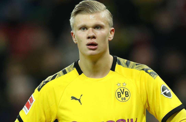 铜梁龙马钰钧庆祝冲超：和一群志同道合的兄弟取得伟大的成绩（铜梁龙马钰钧冲超之夜：与志同道合的兄弟携手缔造辉煌）