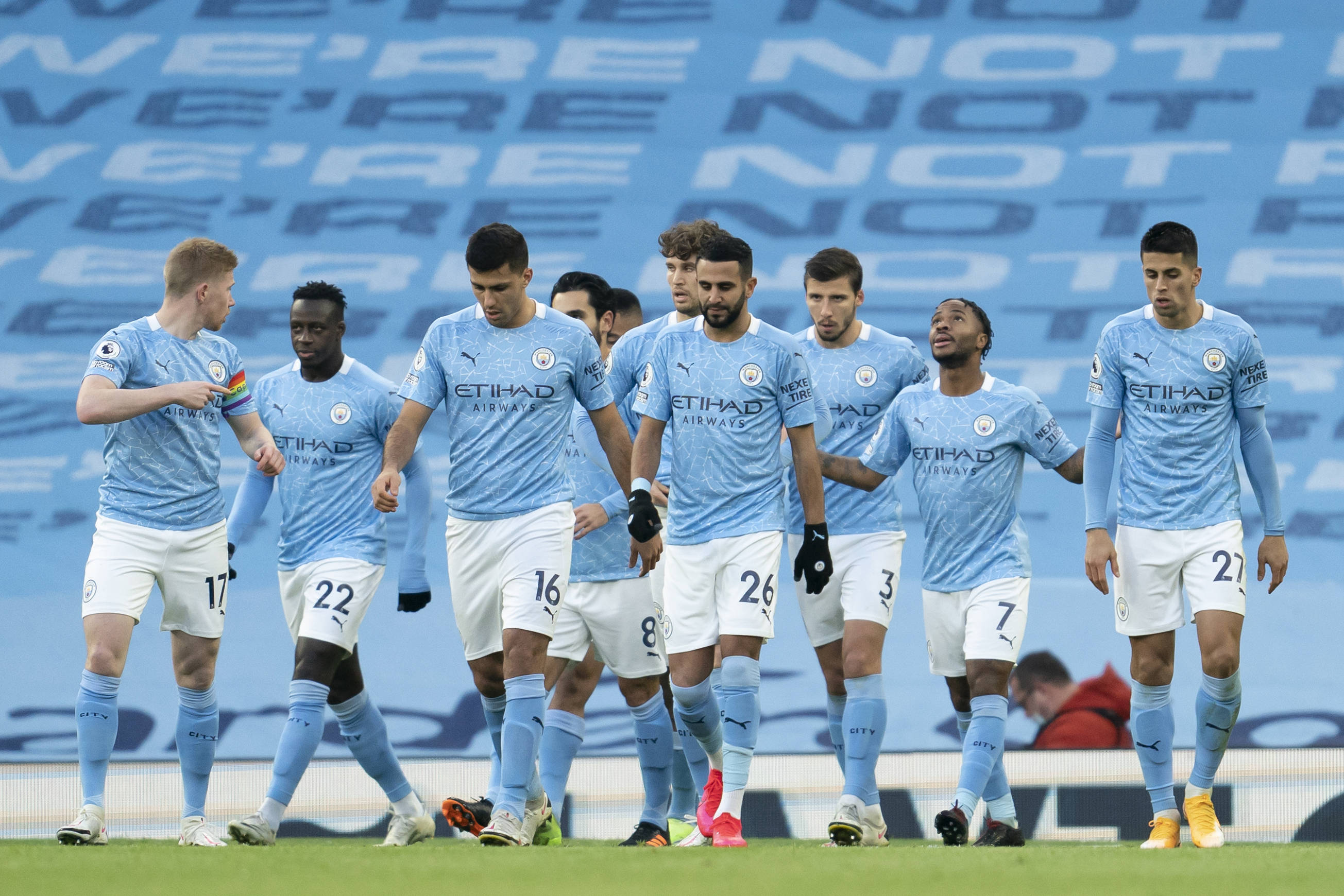 本赛季至今五大联赛成功过人榜：亚马尔69次居首，库杜斯第二（本季五大联赛成功过人榜：亚马尔69次高居榜首，库杜斯排名第二）