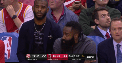 SGA前23场末节出战11场休息12场 关键球场均得分8.9分仍联盟第一（SGA前23战末节仅出场11次、休12次 关键时刻场均8.9分仍领跑联盟）