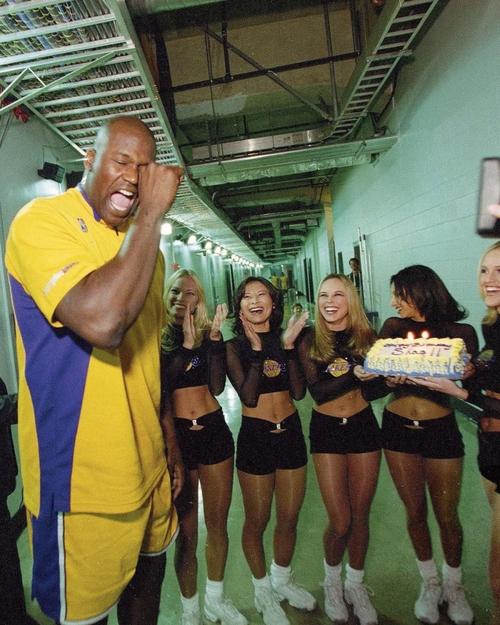 孔蒂：欧冠是完全不同的世界，我们的目标是比法兰克福多进1个（孔蒂：欧冠是另一个舞台，我们的目标是比法兰克福多进一球）