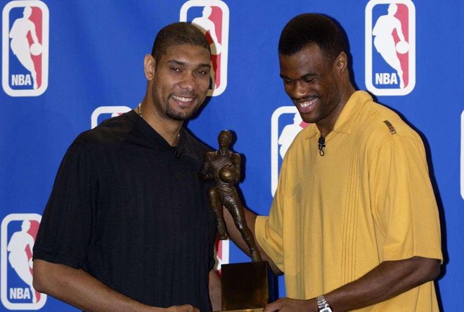 手感差距！奇才命中率首节72%，领先尼克斯8分（奇才手感火热：首节命中率72%，领先尼克斯8分）