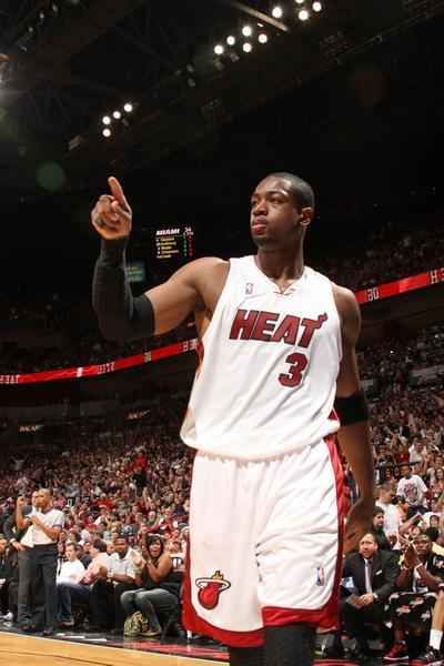 库里谈追梦与科尔争吵：我们都有职业性！他不在时 容错率会降低（库里评追梦与科尔争执：我们很职业，他缺席时球队容错空间更小）